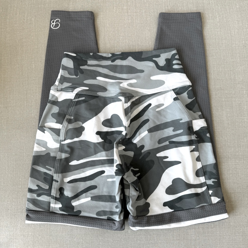 NWT Bombshell Sportswear Camo Print Leggings - Picture 9 of 11